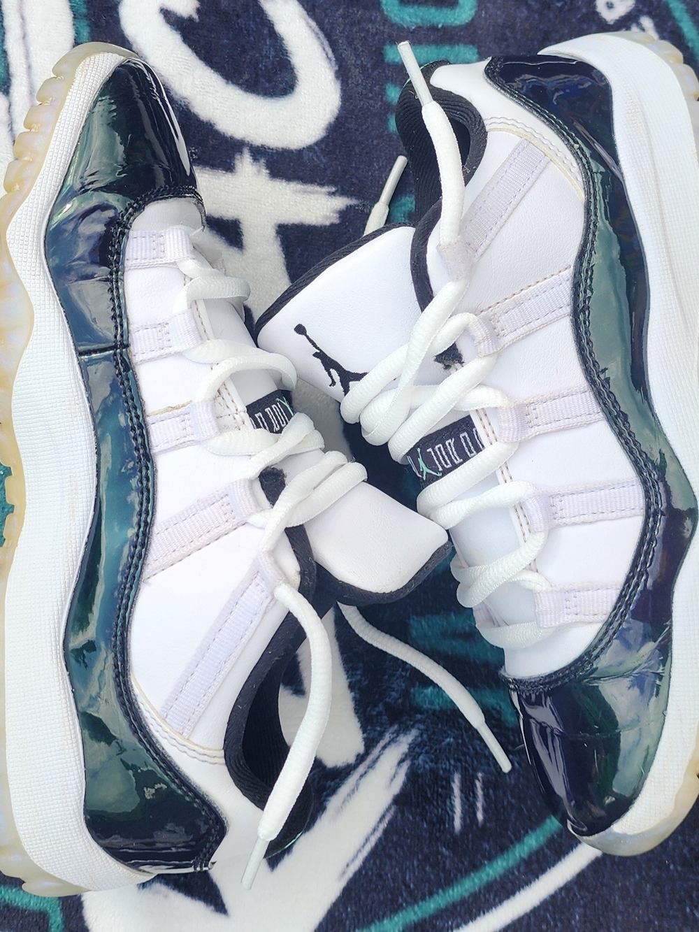 Jordan 11 Low "Emerald" US 2Y